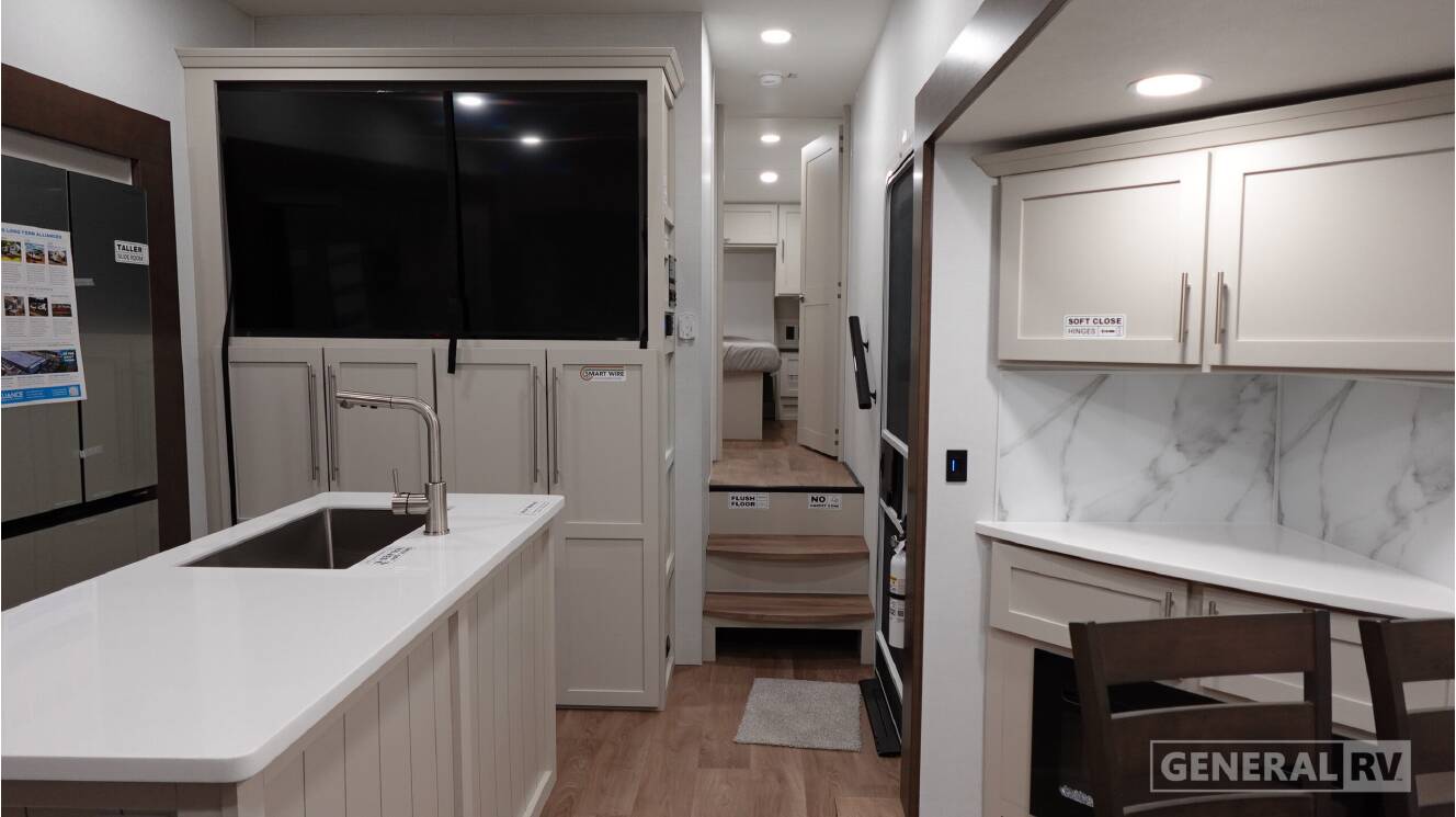 A photo of this 2027 Alliance Rv AVENUE 25RL