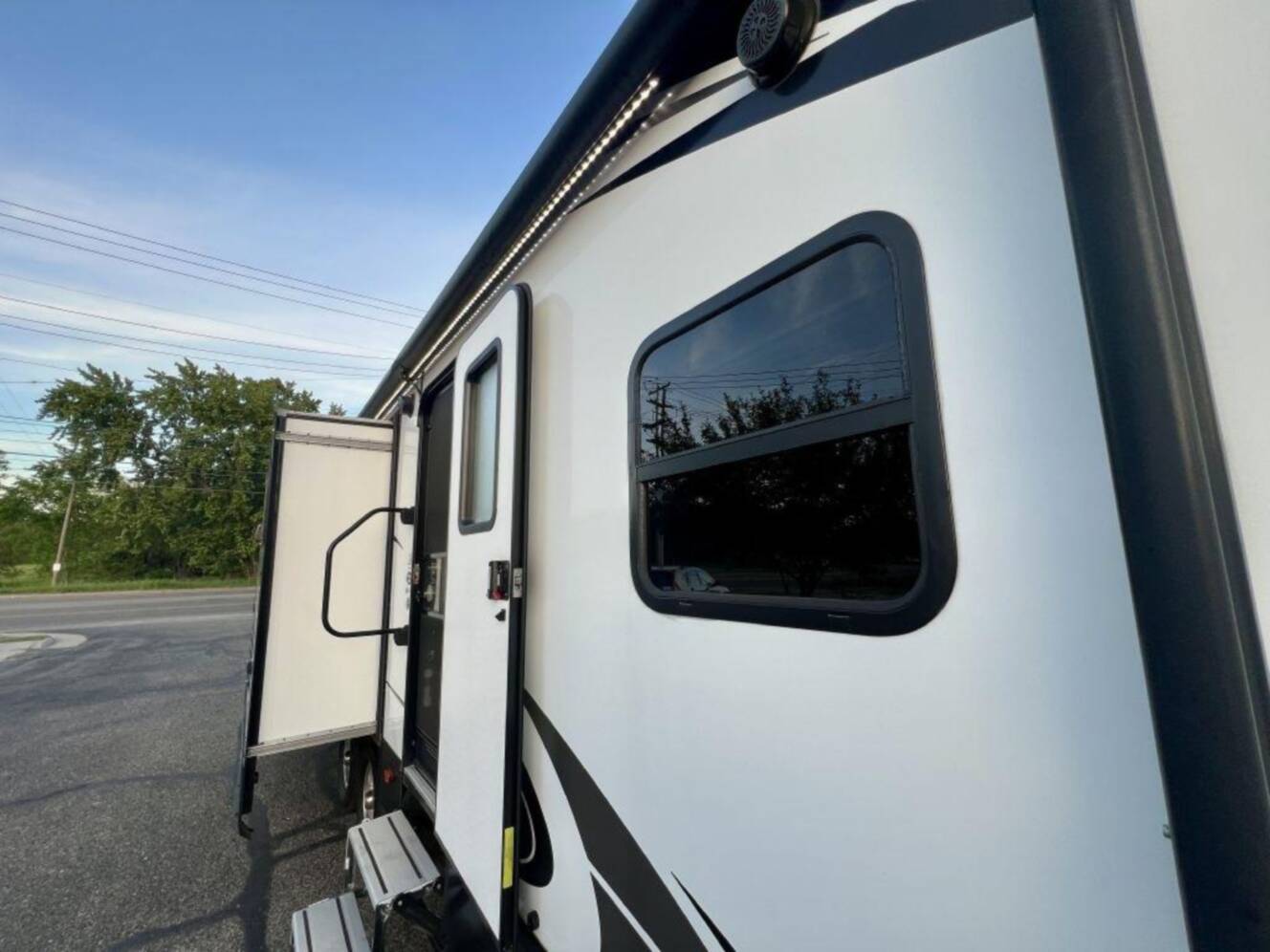 A photo of this 2018 Grand Design Imagine M-2670MK