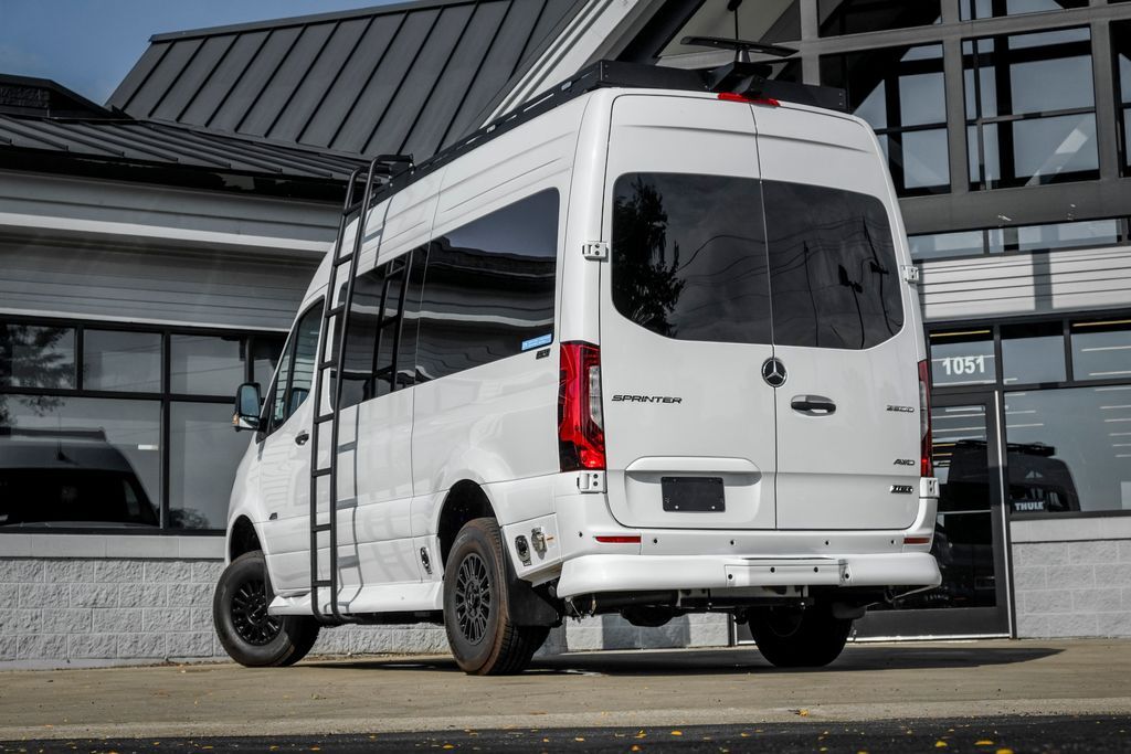 2027 Midwest Automotive Designs Luxe Cruiser D4 AWD in hoffman estates IL