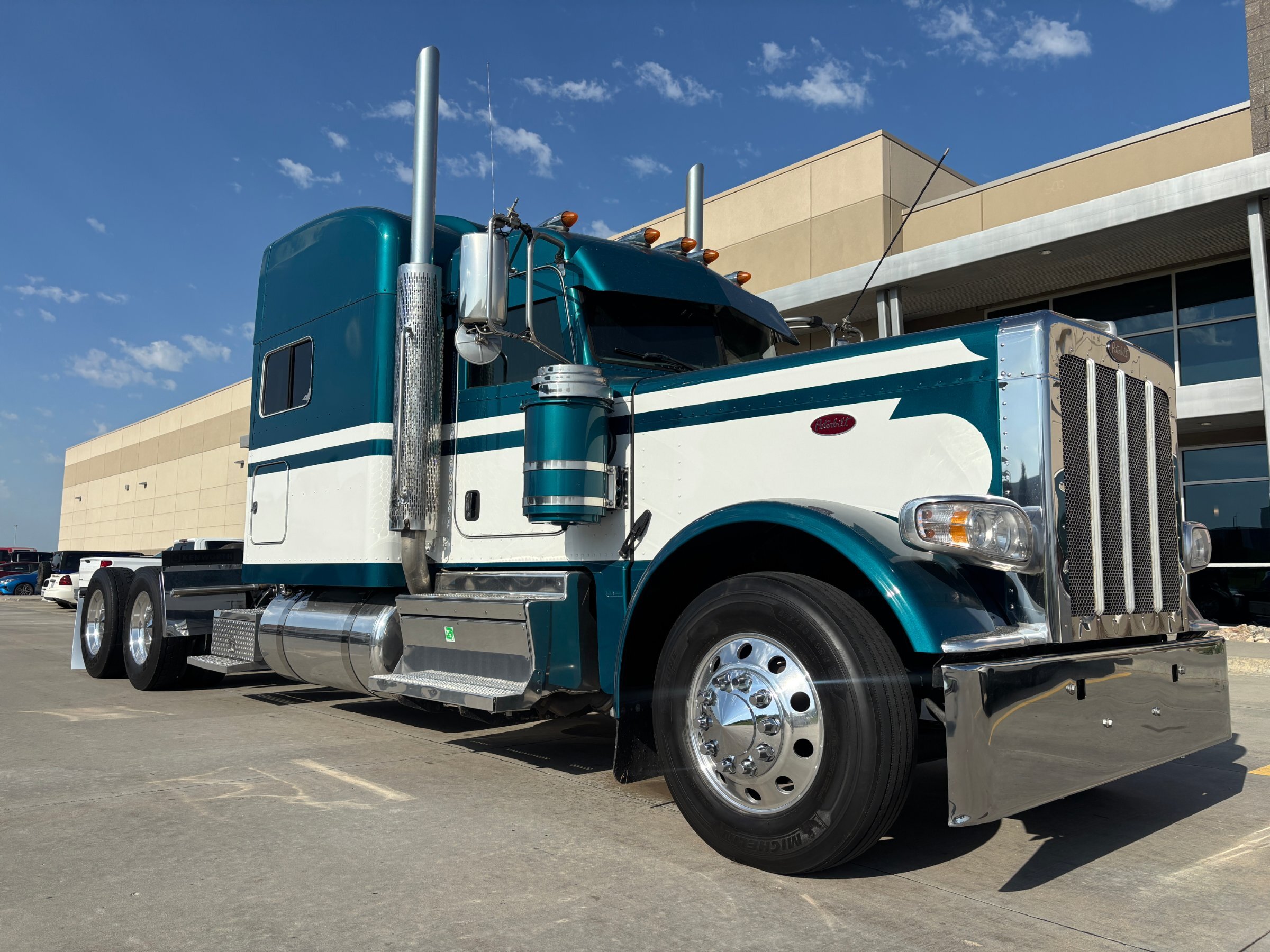 2022 PETERBILT 389 in Omaha, NE