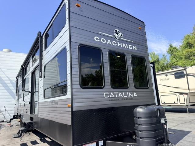 2027 Coachmen Catalina Destination 42CONDO in st. louis MO