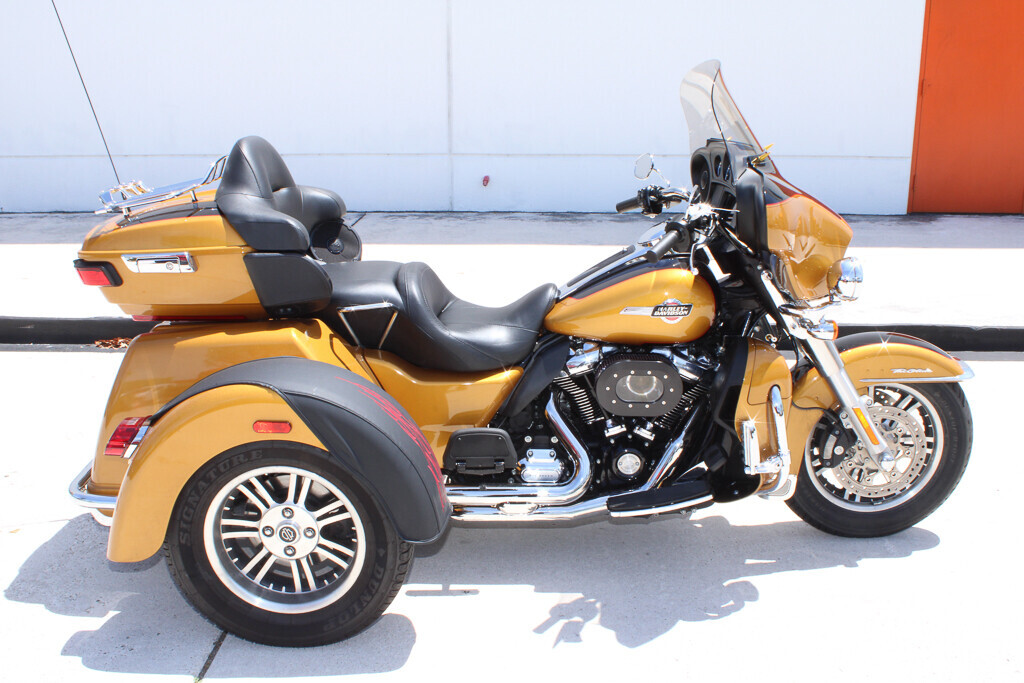2023 Harley-Davidson Tri Glide Ultra ULTRA CLASSIC in Miami, FL