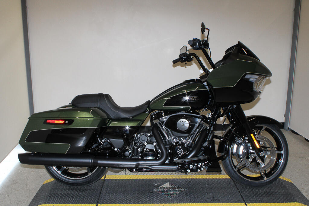 2026 Harley-Davidson Road Glide in Miami, FL