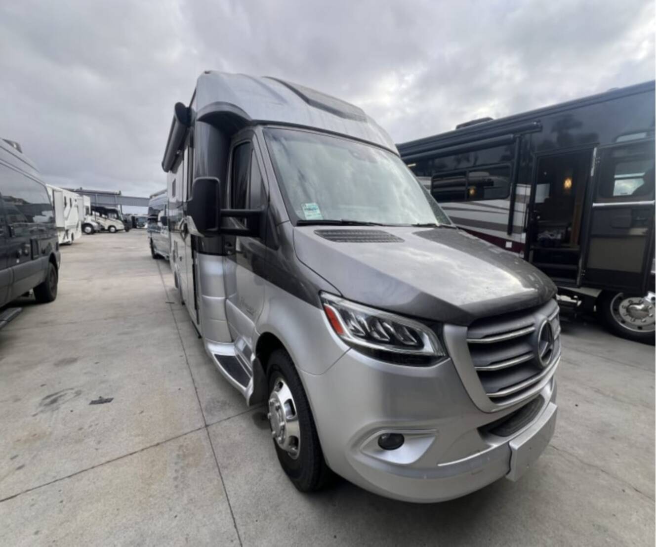A photo of this 2021 Regency ULTRA BROUGHAM M-25MB