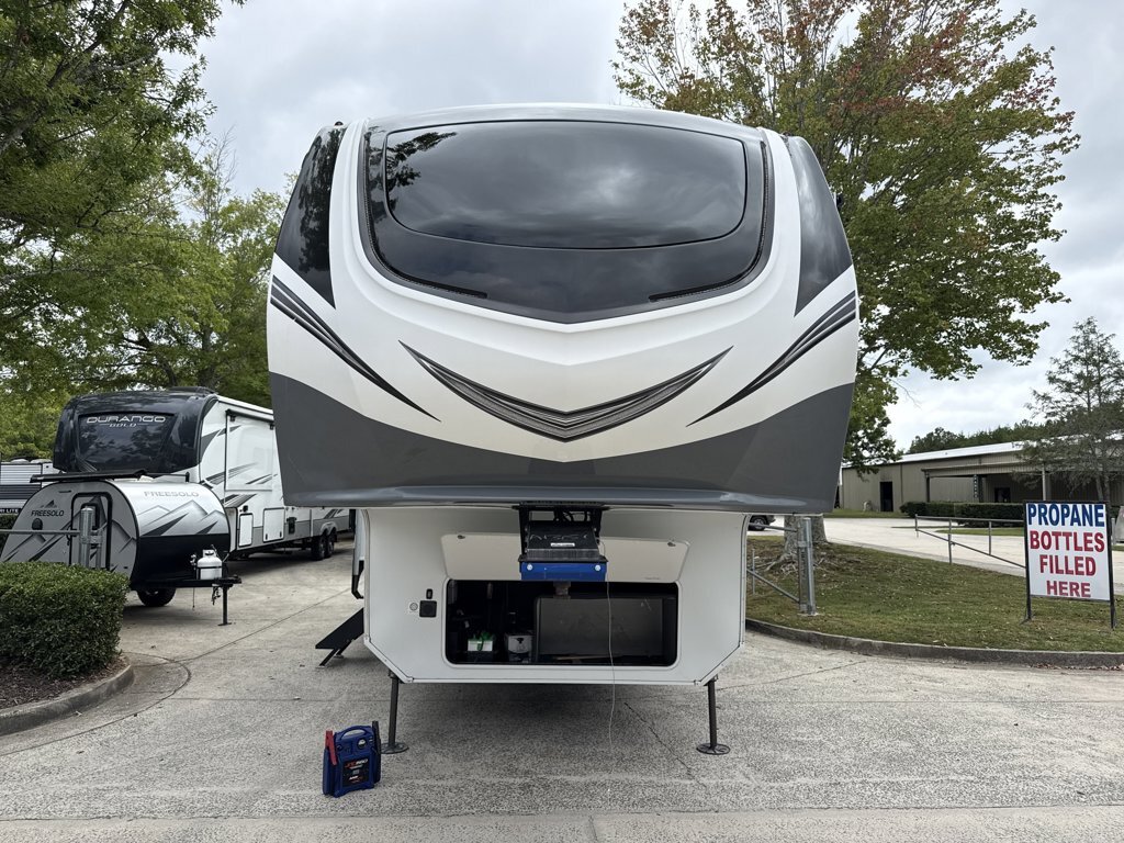 2023 Grand Design Solitude 5TH WHEEL FIFTH WHEEL 280RK in jasper GA