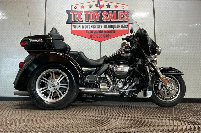 2017 Harley-Davidson Trike Tri Glide Ultra ULTRA CLASSIC in Fort Worth, TX