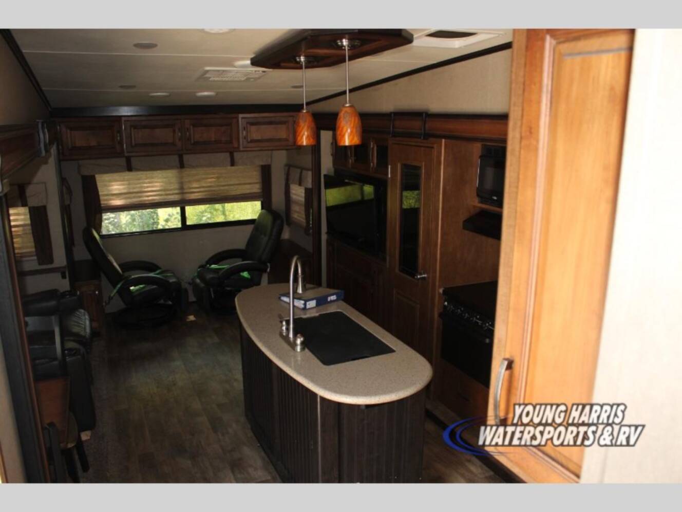 A photo of this 2016 Grand Design Reflection 337RLS