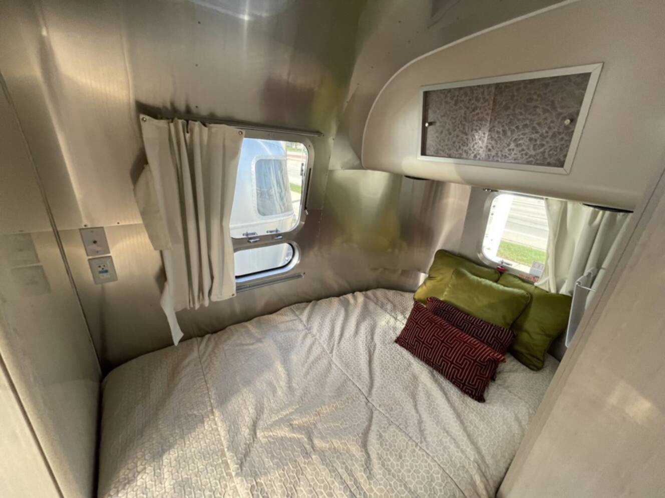 A photo of this 2018 Airstream International Serenity 23CB