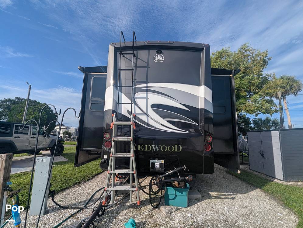 2018 Redwood Rv Redwood 3991RD in palmetto FL