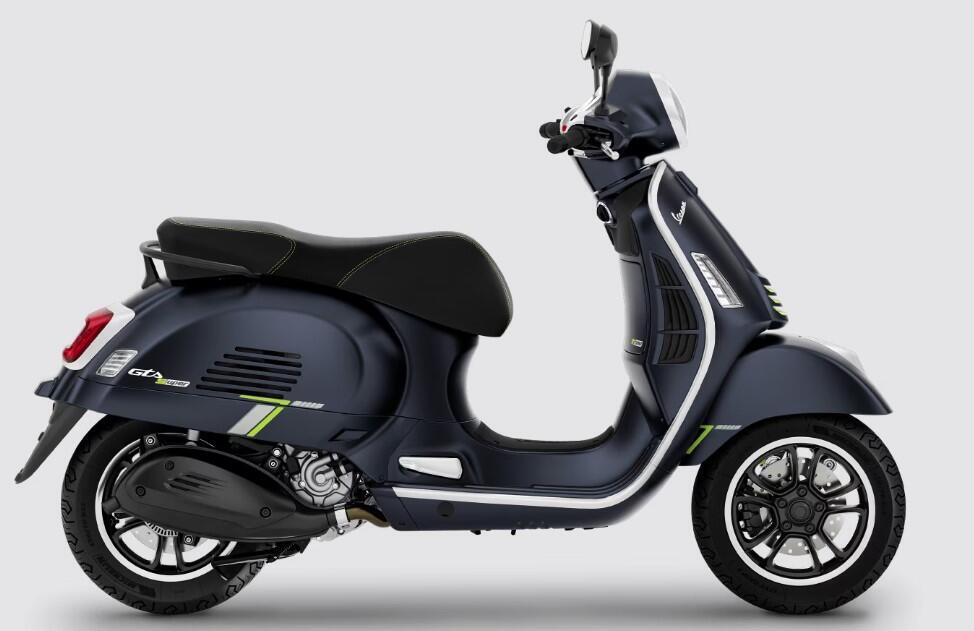 2027 Vespa GTS 300 SuperTech 300 SUPER in Chicago, IL