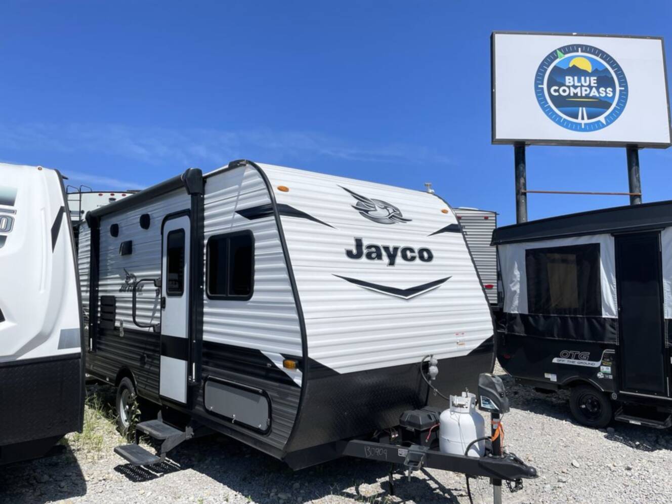 A photo of this 2022 Jayco Jay Flight SLX 184BS