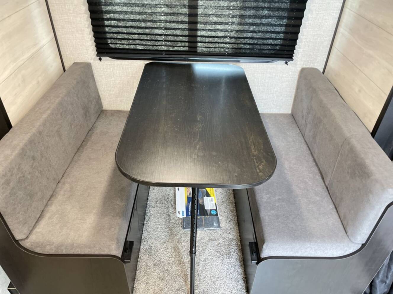 A photo of this 2022 Jayco Jay Flight SLX 184BS