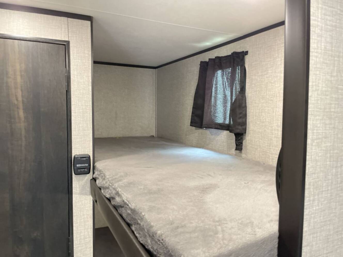 A photo of this 2022 Jayco Jay Flight SLX 184BS