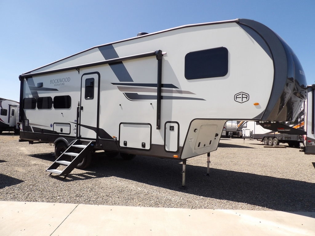 2025 Forest River Rockwood Signature R301RKS RV