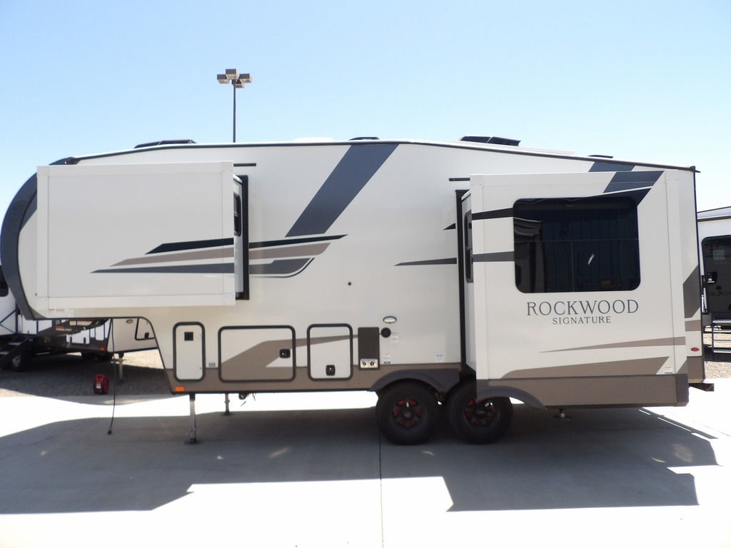 2025 Forest River Rockwood Signature R281RK RV