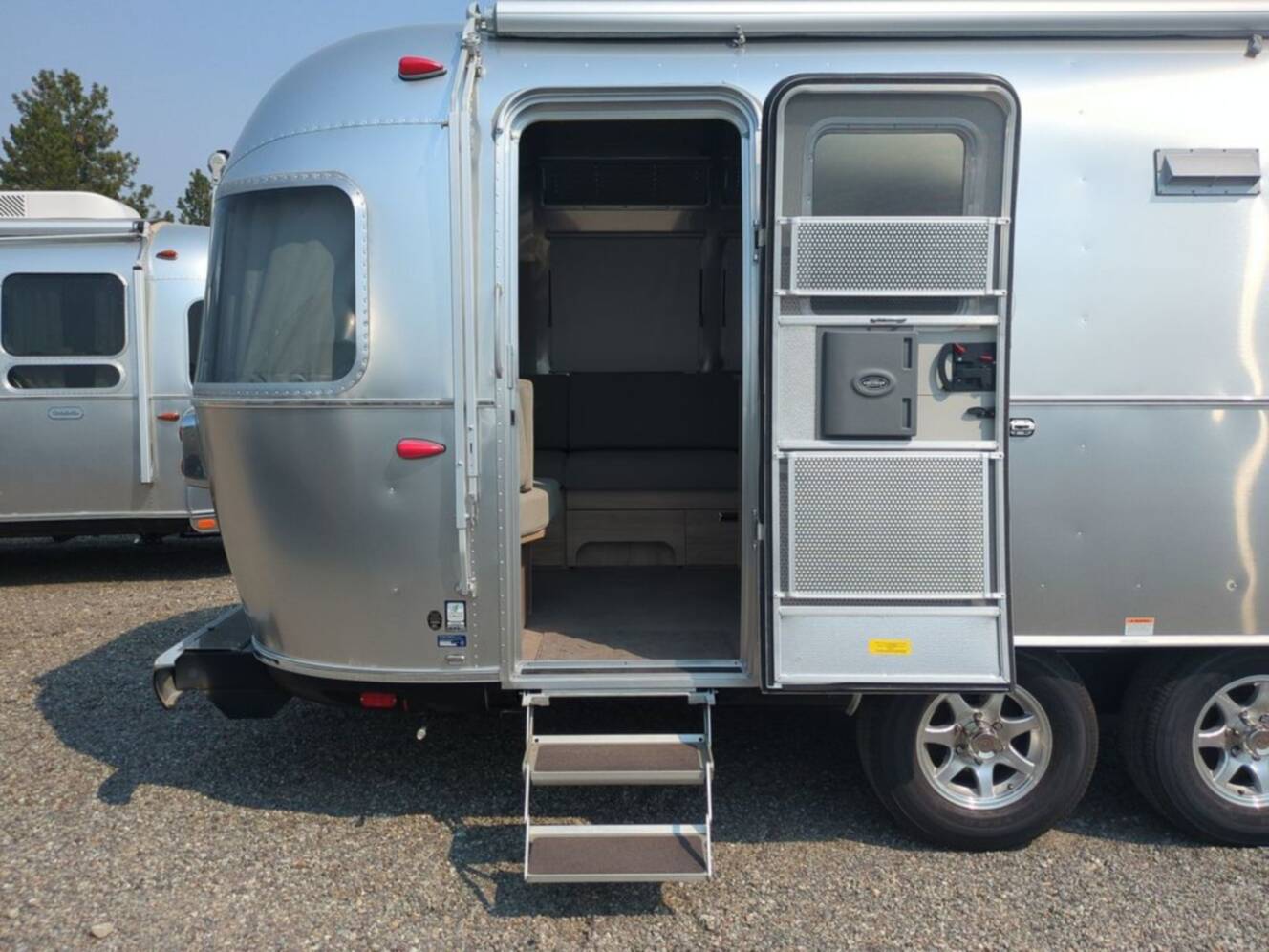 A photo of this 2027 Airstream Flying Cloud 25FB