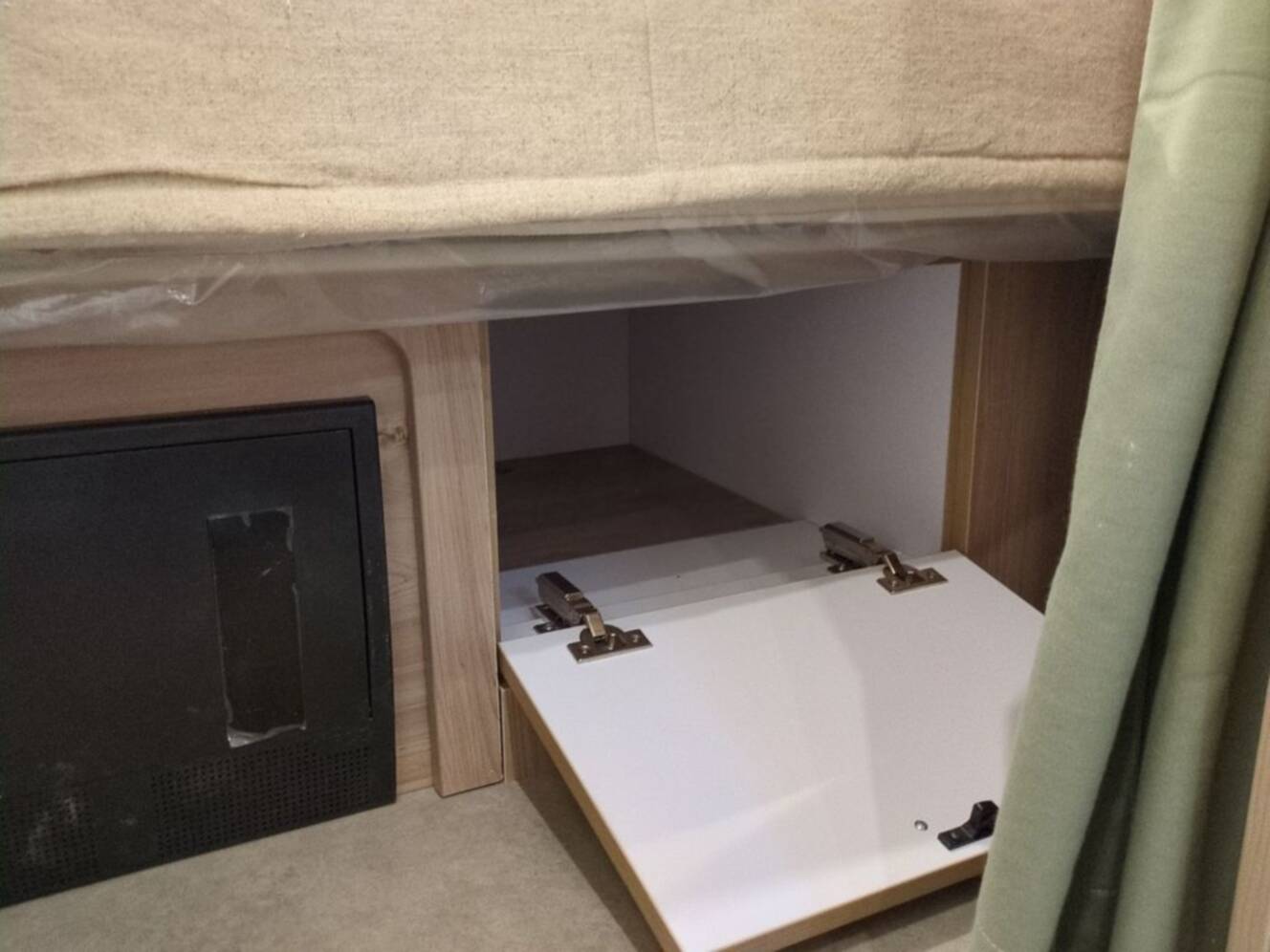 A photo of this 2027 Airstream Flying Cloud 25FB