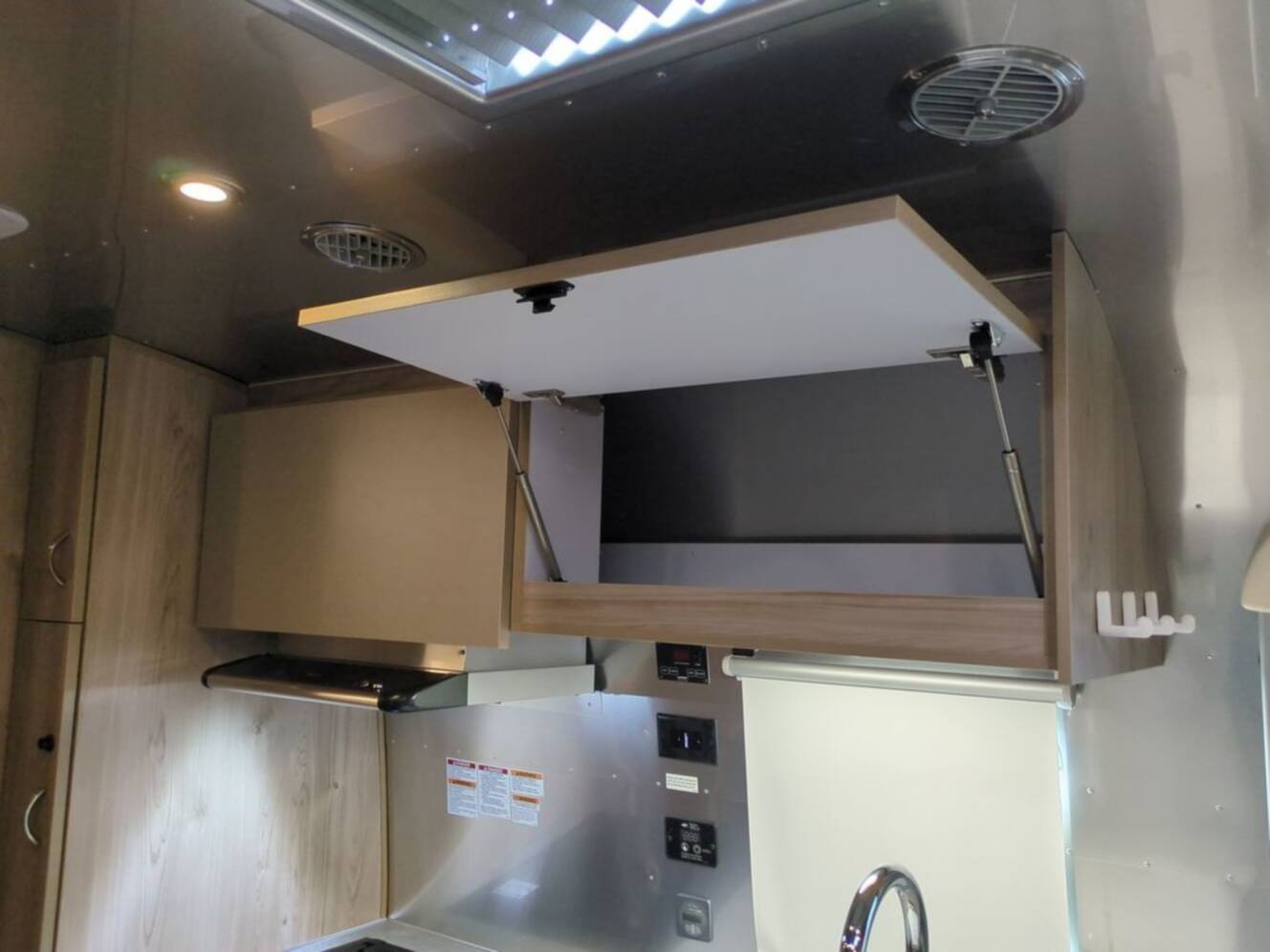 A photo of this 2027 Airstream Flying Cloud 25FB