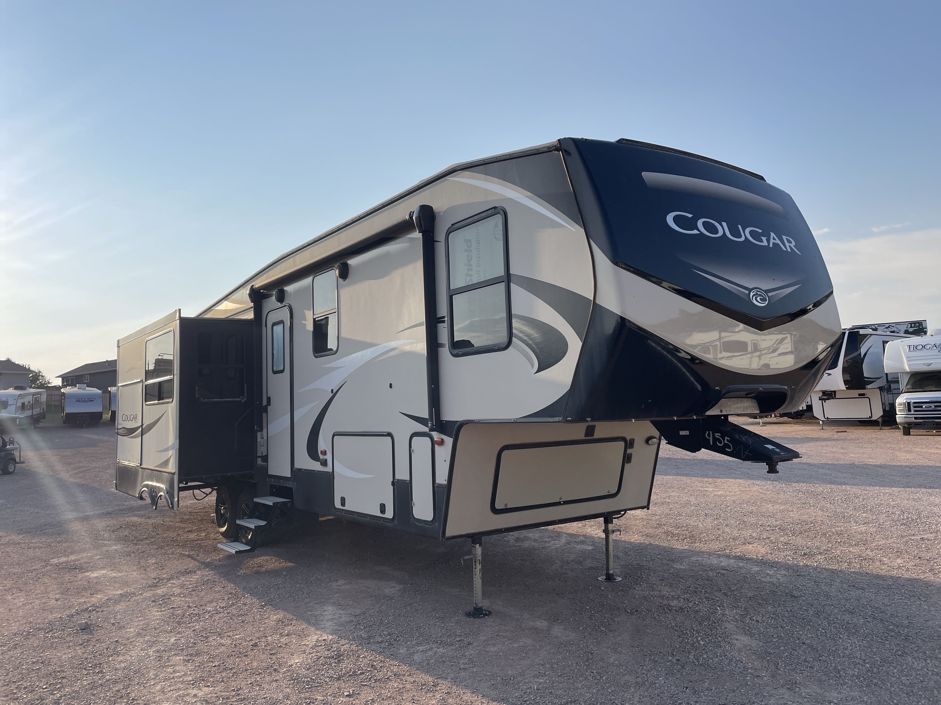 2019 Keystone COUGAR 338RLK in summerset SD