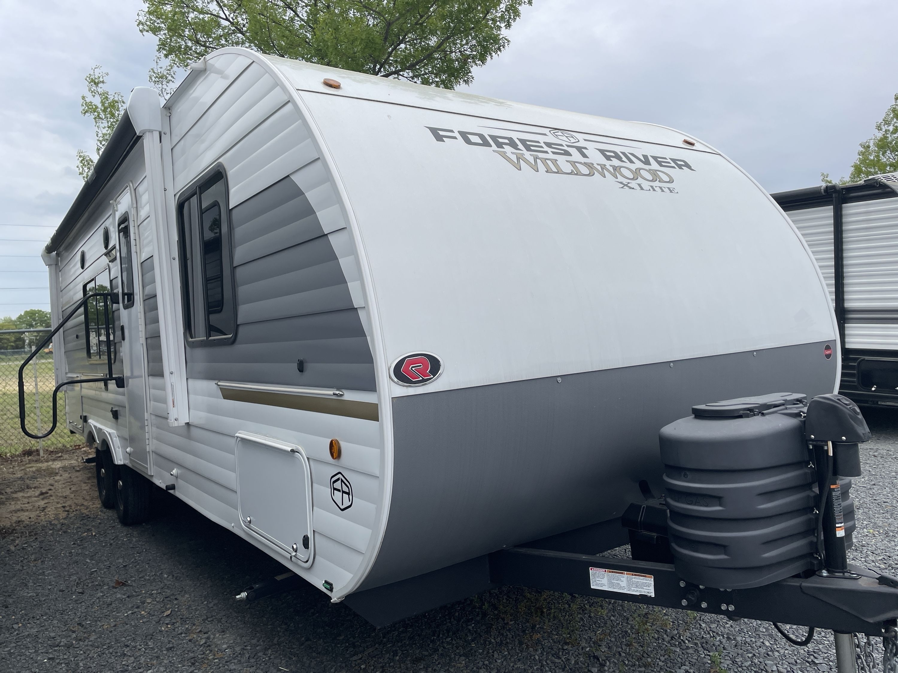 2025 Forest River WILDWOOD X-LITE 261BHXL in lakewood NJ