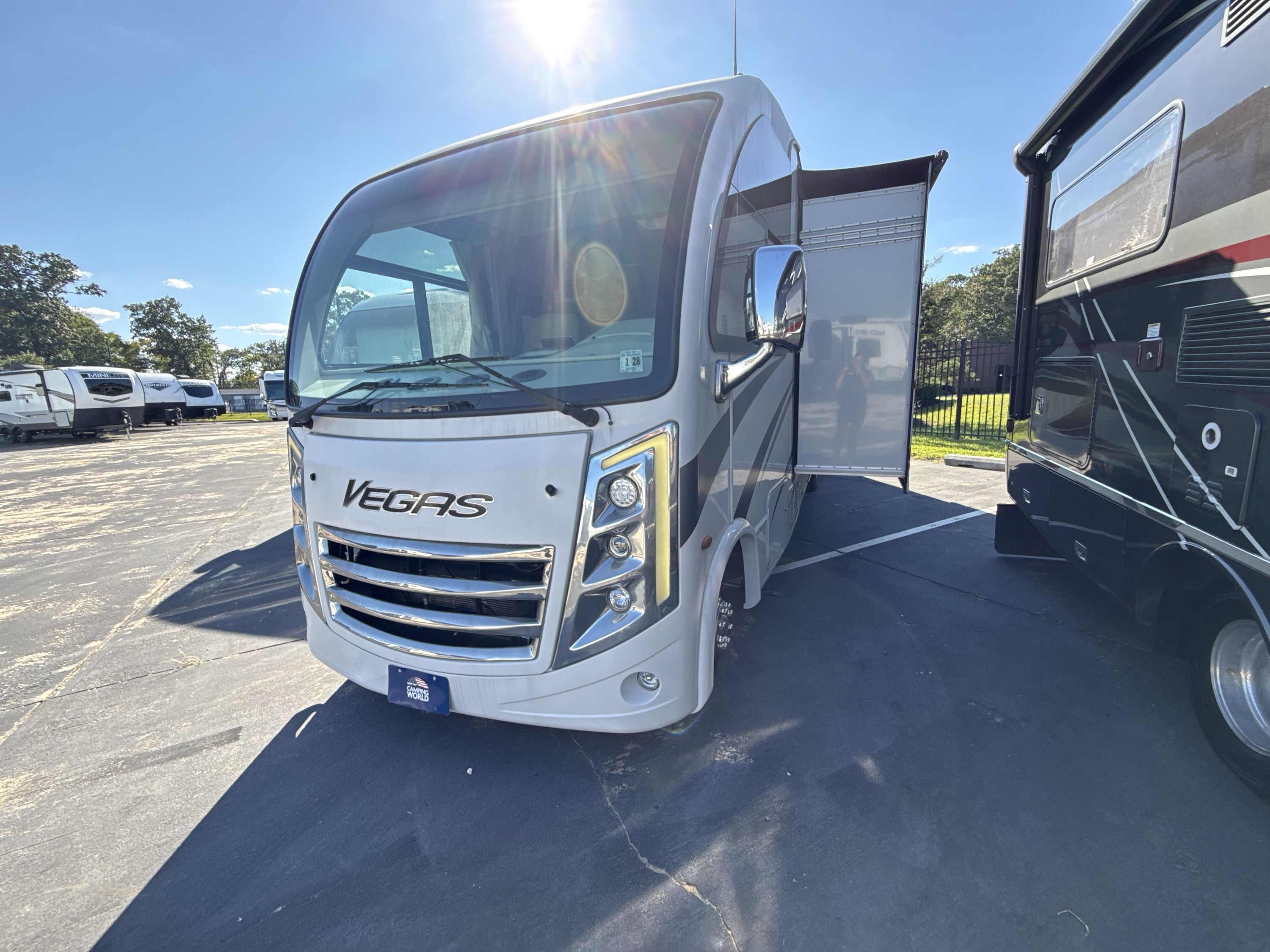 2023 Thor VEGAS 24.4 RV