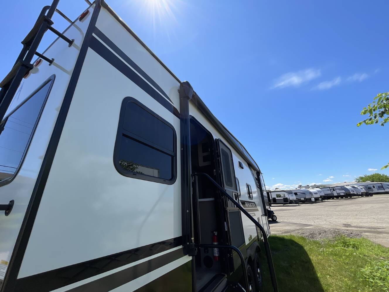 A photo of this 2026 Grand Design REFLECTION 150 SERIES 260RD