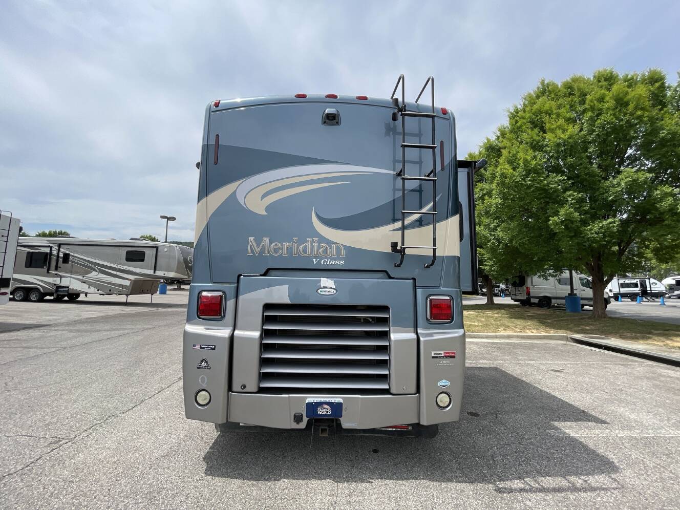 A photo of this 2011 Itasca MERIDIAN V CLASS 34Y