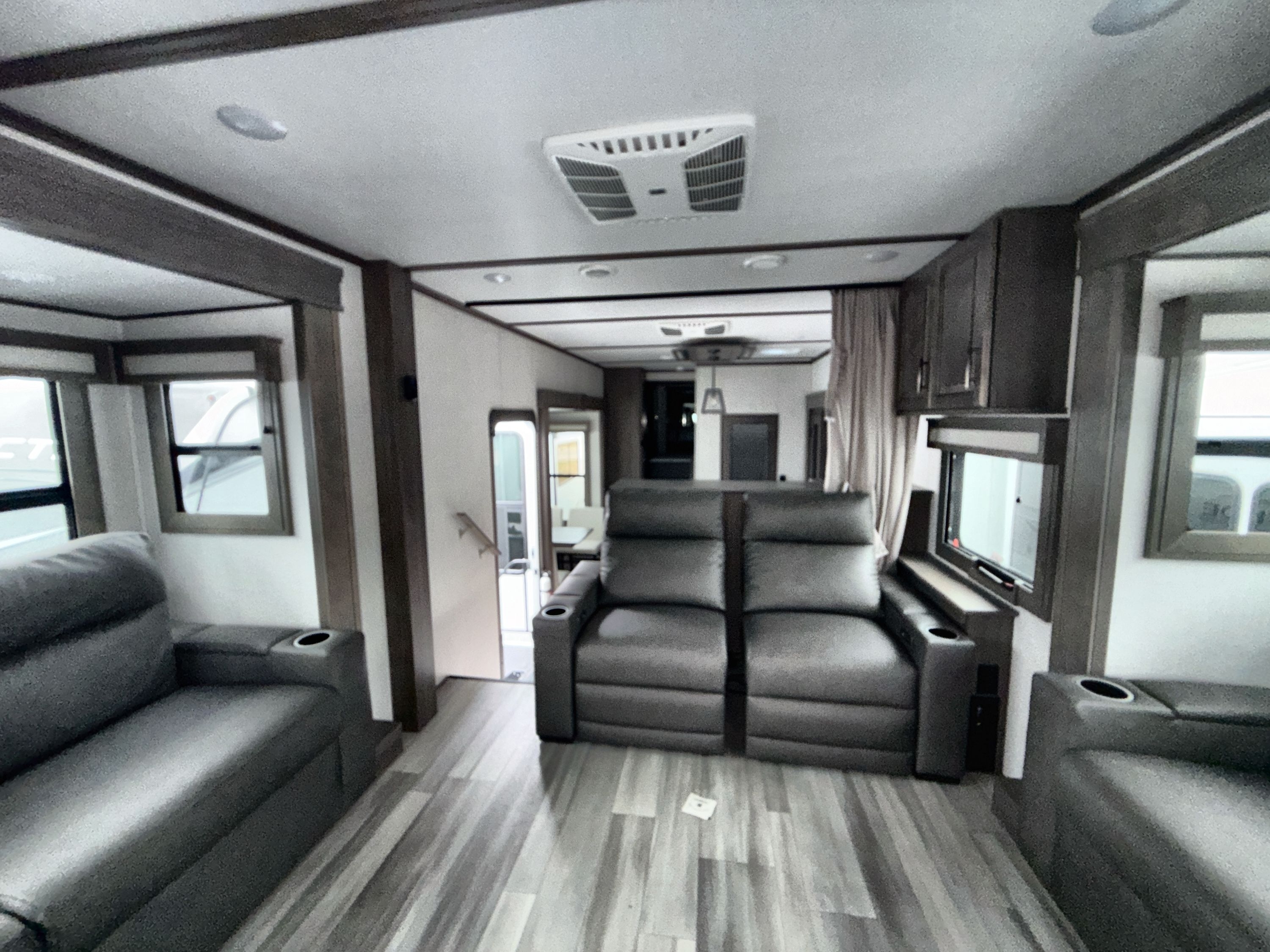 2024 Grand Design SOLITUDE 380FL in roscoe IL