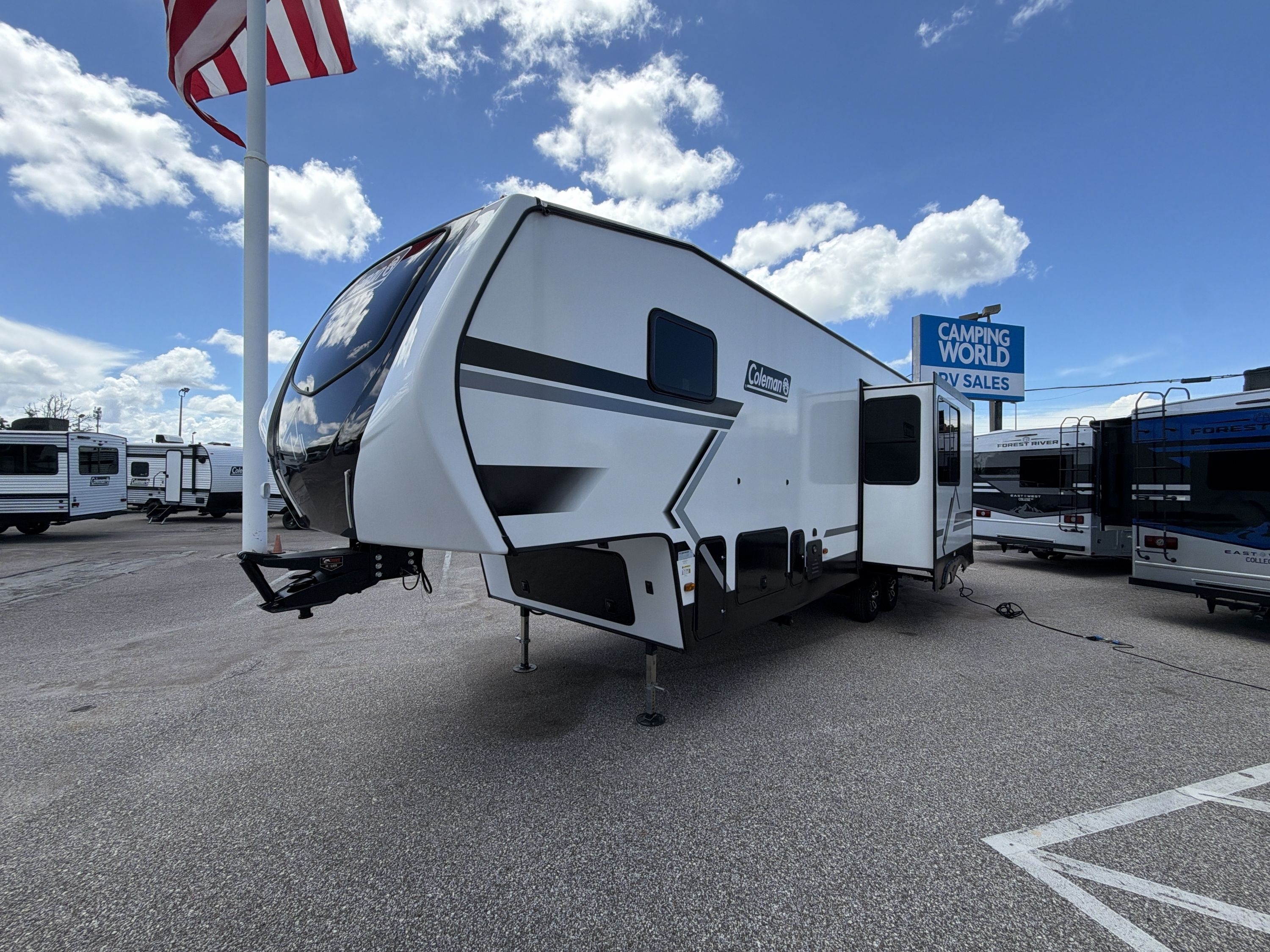 2026 Keystone COLEMAN LEGACY 3000LOFT in holiday FL