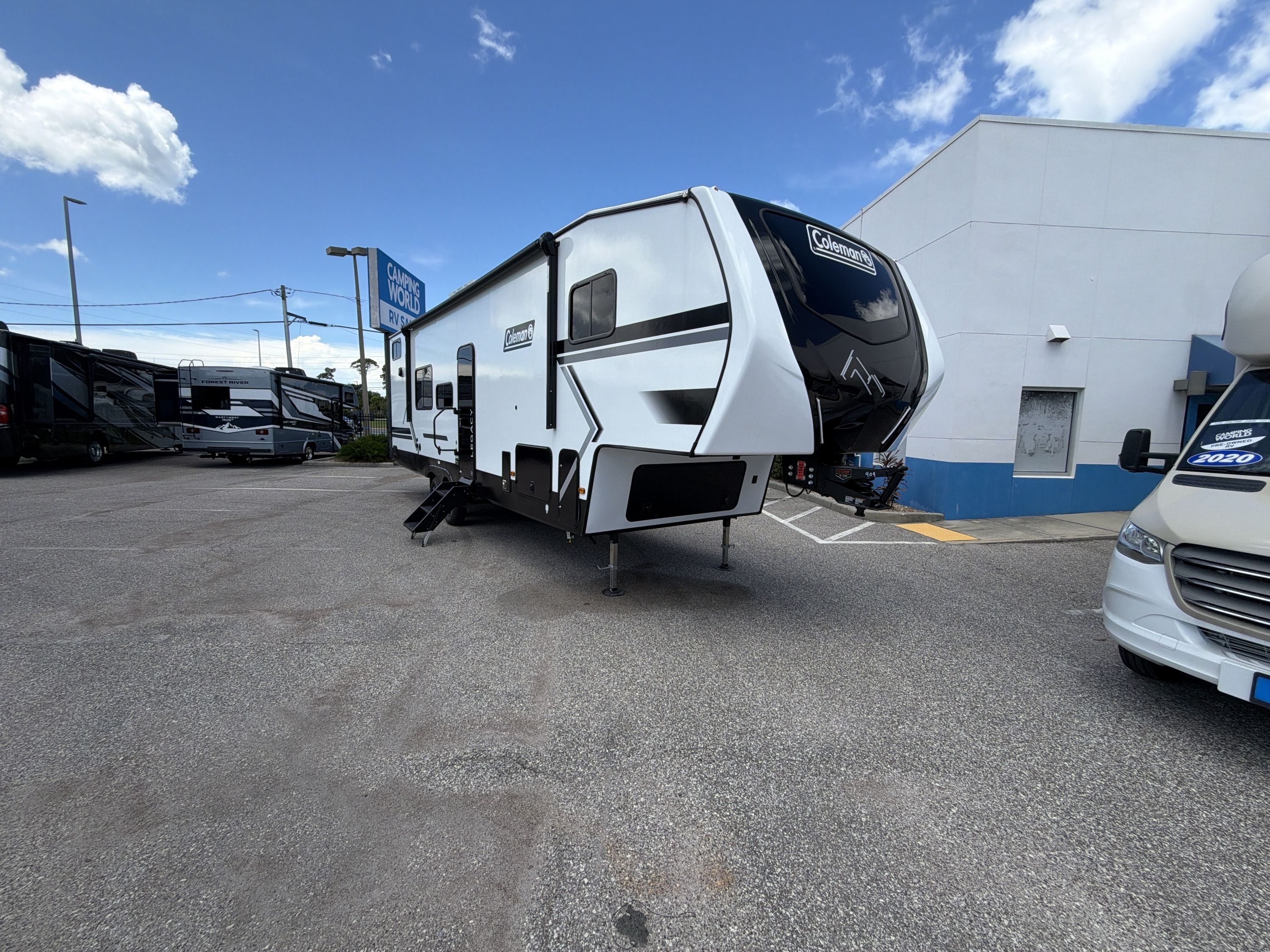 2026 Keystone COLEMAN LEGACY 3000LOFT in holiday FL