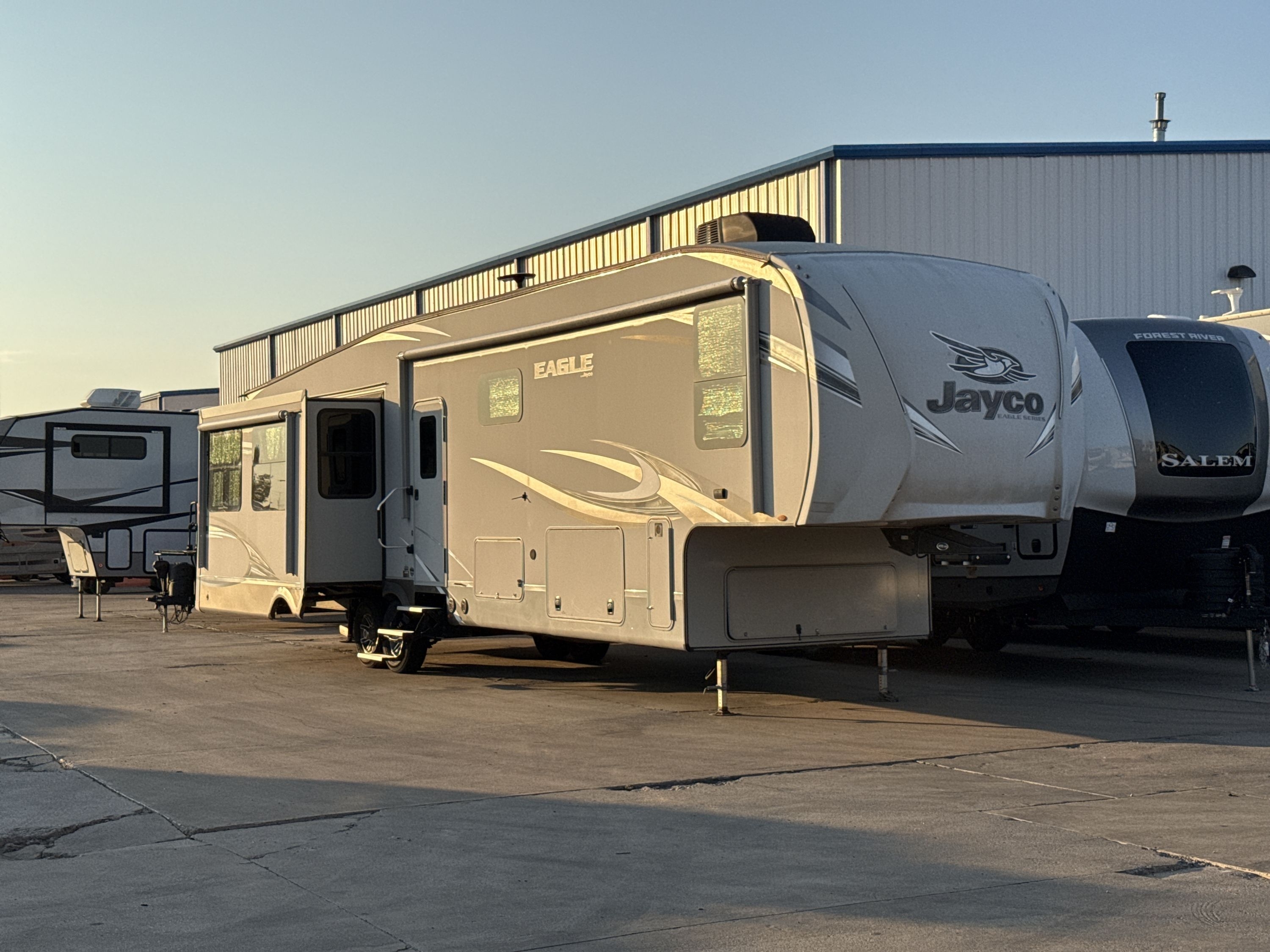 2018 Jayco EAGLE 355MBQS RV