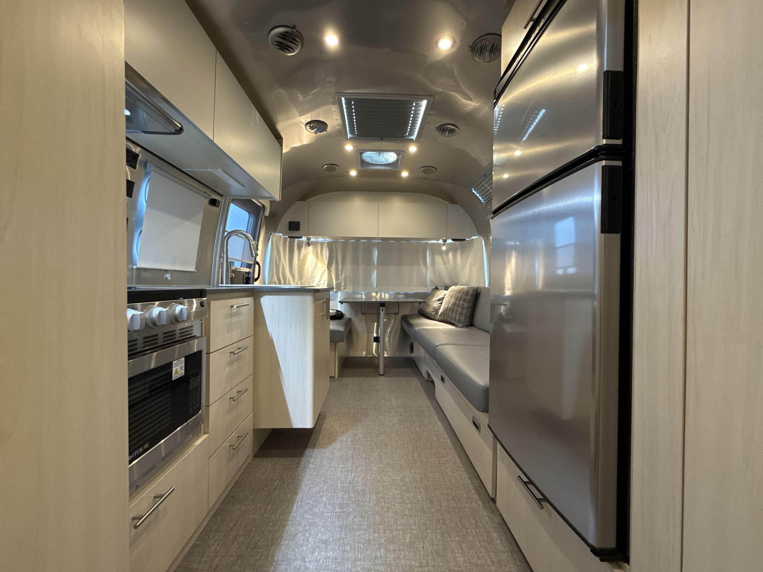 2025 Airstream FLYING CLOUD 27FB TWIN in oklahoma city OK