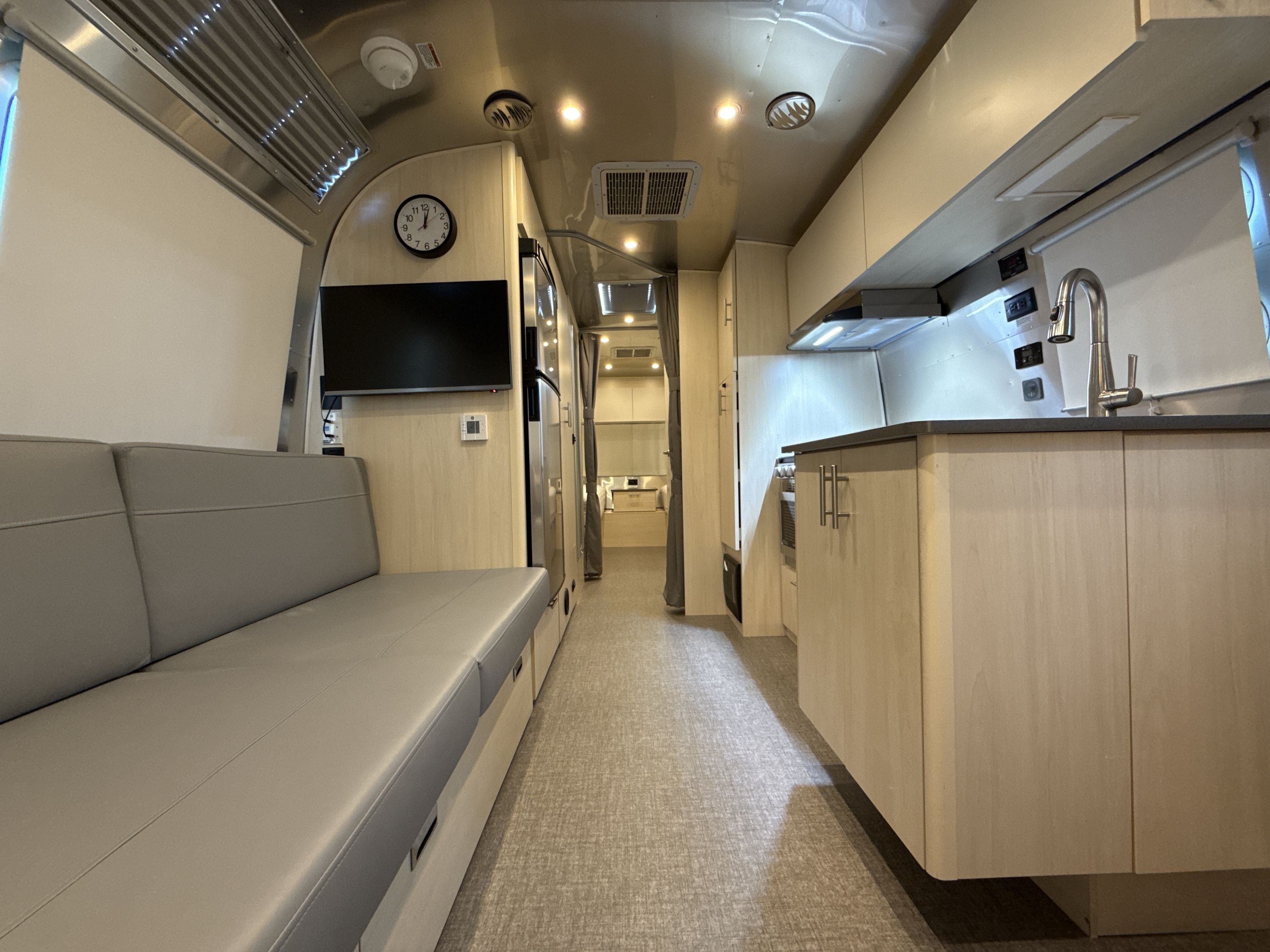 2025 Airstream FLYING CLOUD 27FB TWIN in oklahoma city OK