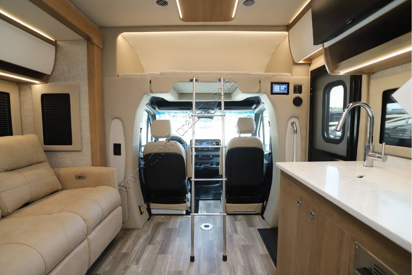 A photo of this 2026 Tiffin Motor Homes Wayfarer 25XLW