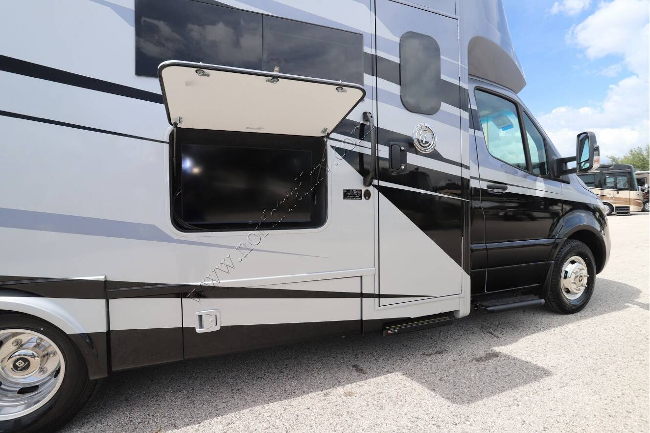 A photo of this 2026 Tiffin Motor Homes Wayfarer 25XLW