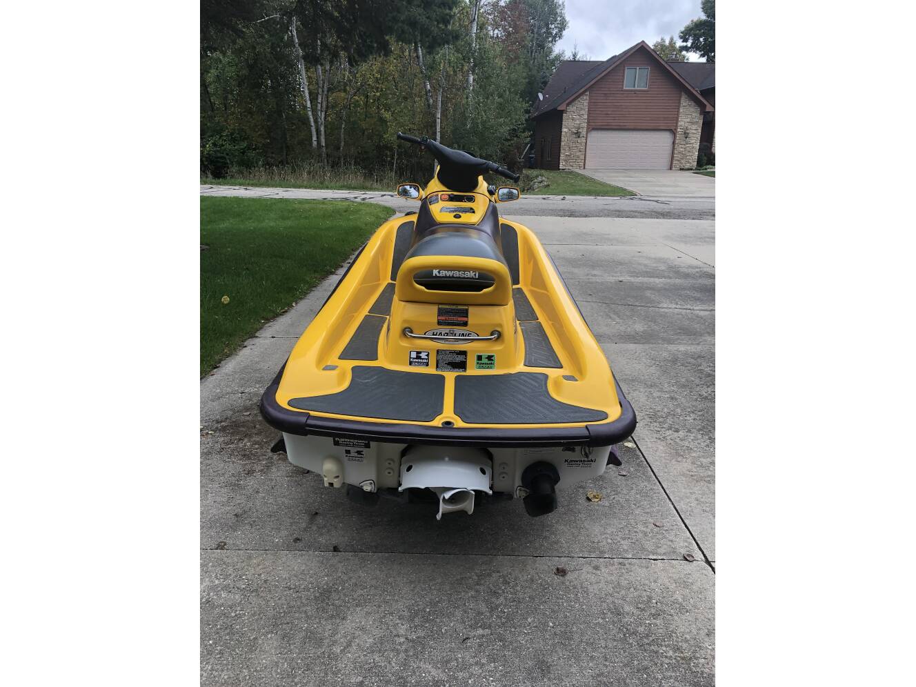 A photo of this 1999 Kawasaki JET SKI 900 STX BASE