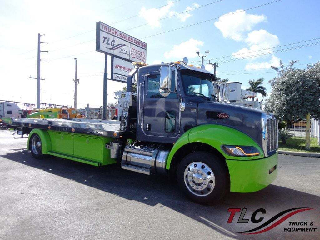 2020 PETERBILT 337 in Pompano Beach, FL