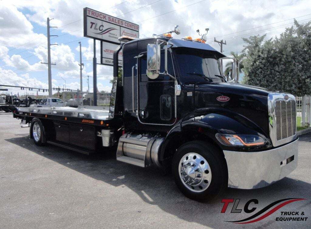 2020 PETERBILT 337 in Pompano Beach, FL