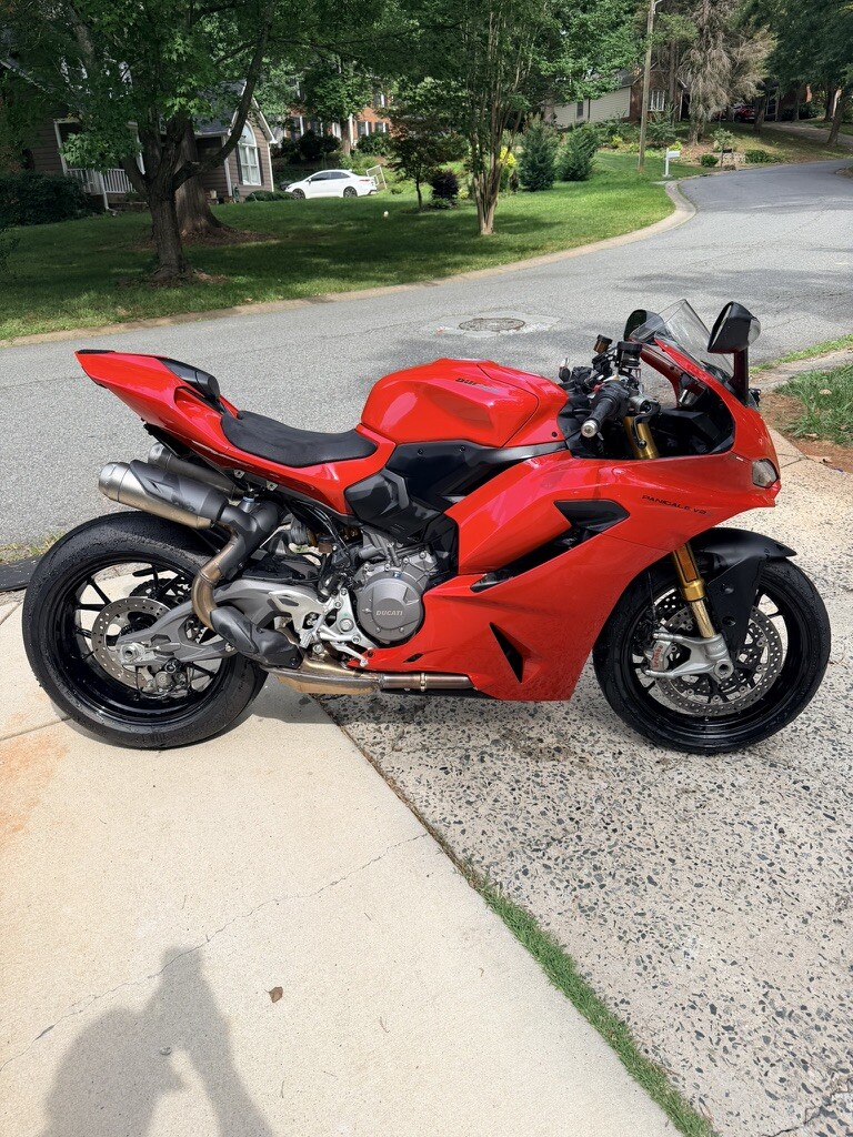 2025 Ducati PANIGALE V2 S V2 S in Huntersville, NC