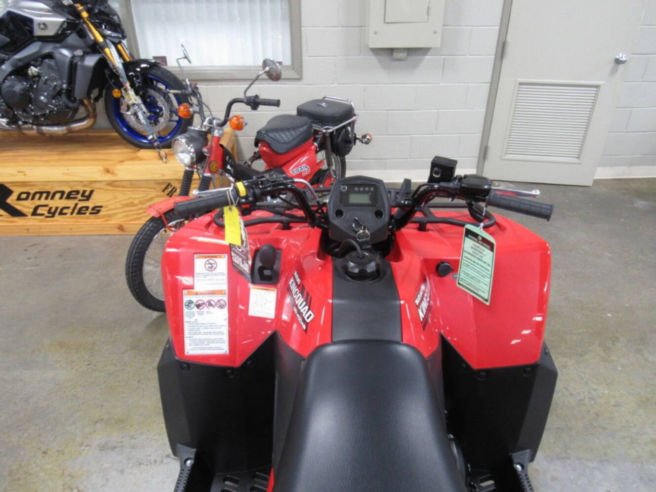 A photo of this 2025 Suzuki KingQuad 400ASi