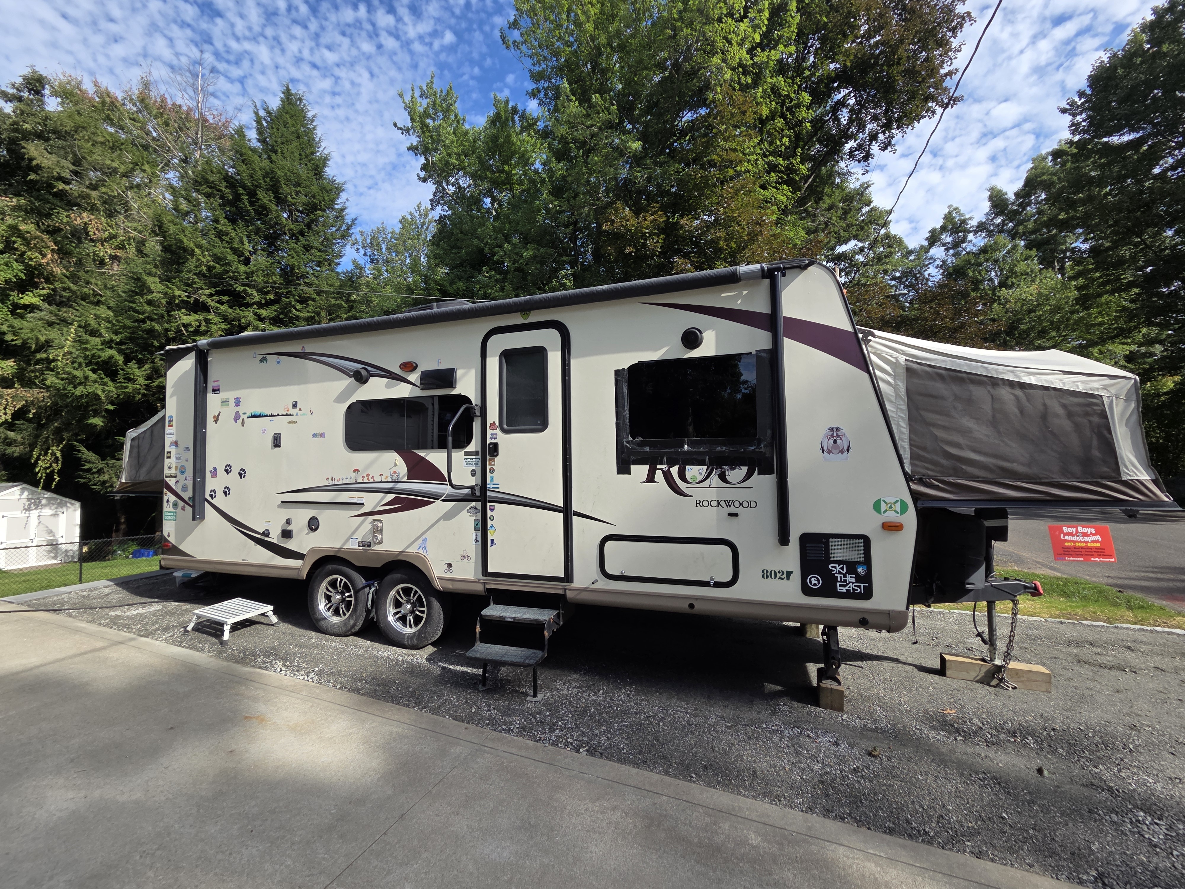 2017 Forest River ROCKWOOD ROO 233S RV