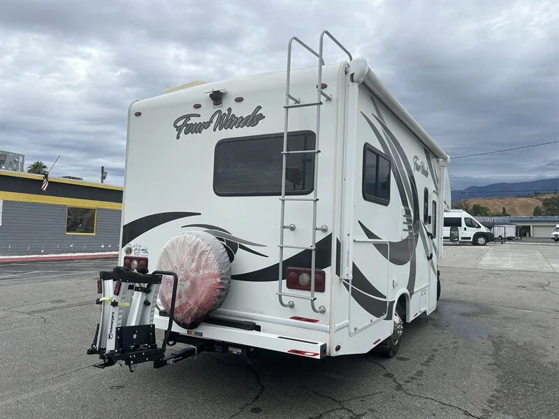 2018 THOR MOTOR COACH FOUR WINDS 22E