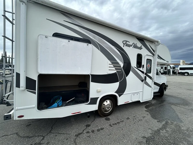 2018 THOR MOTOR COACH FOUR WINDS 22E