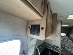 2018 THOR MOTOR COACH FOUR WINDS 22E