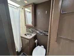 2018 THOR MOTOR COACH FOUR WINDS 22E