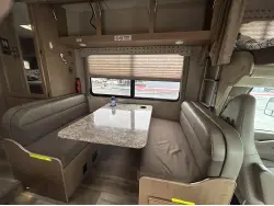 2018 THOR MOTOR COACH FOUR WINDS 22E