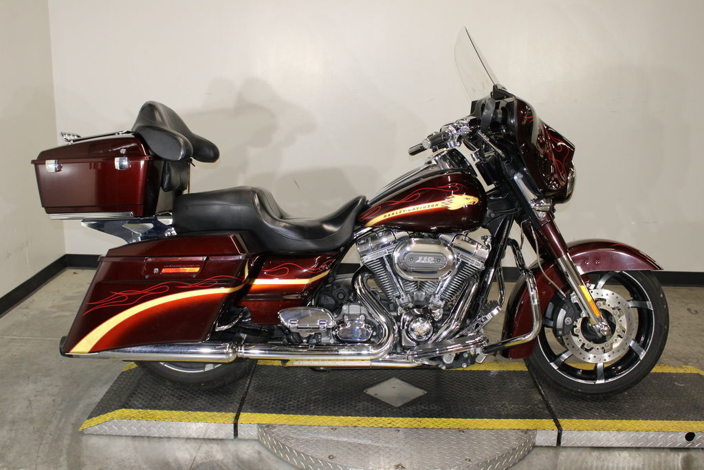 2010 Harley-Davidson® FLHXSE - CVO Street Glide® CVO in Fort Worth, TX