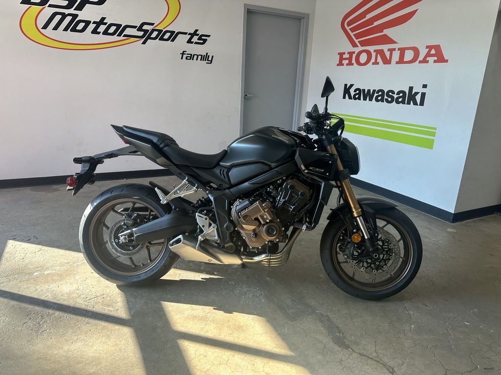 2026 Honda® CB650R E-Clutch BASE in Barrington, IL