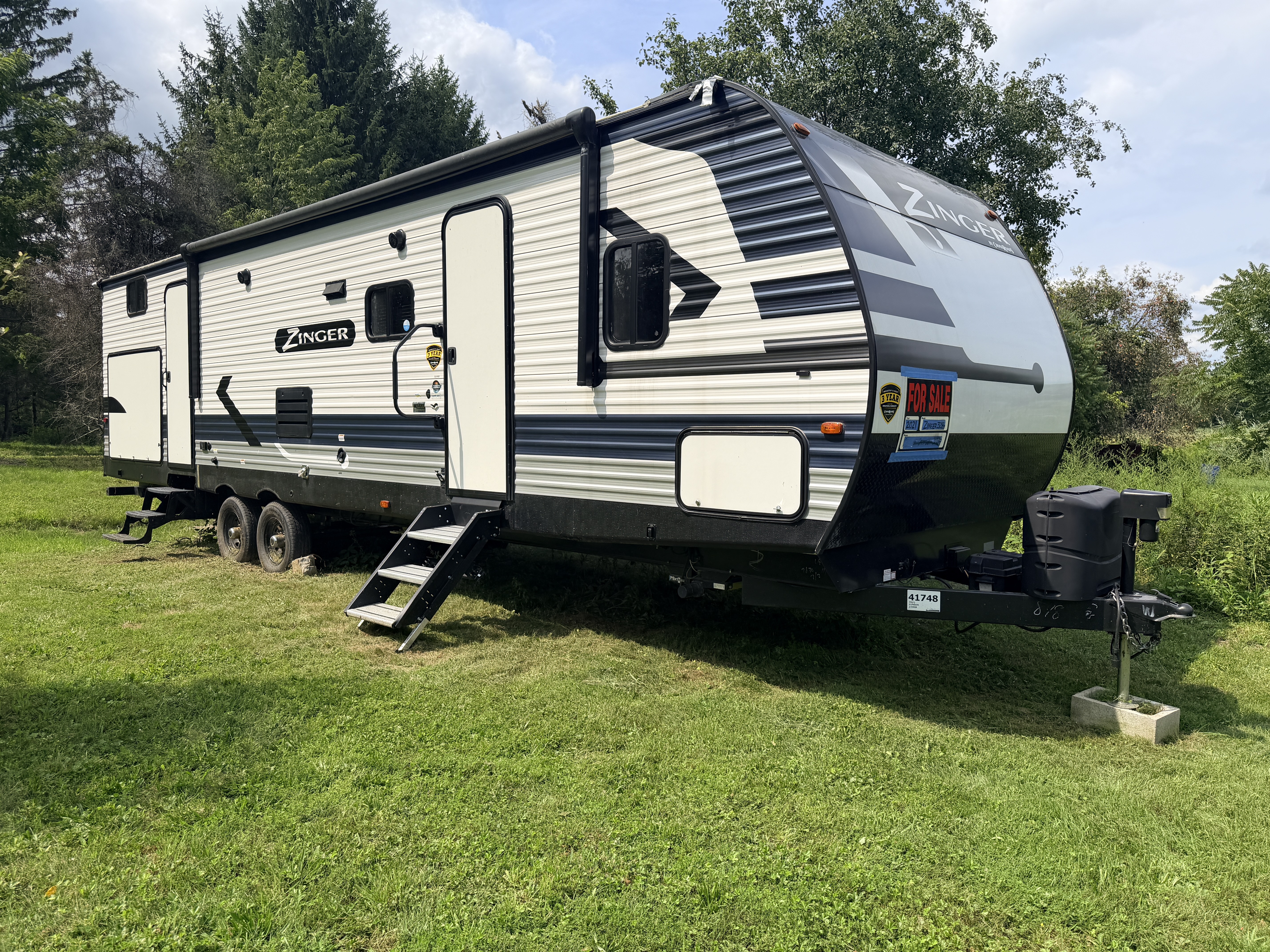 2021 Crossroads ZINGER 328SB RV