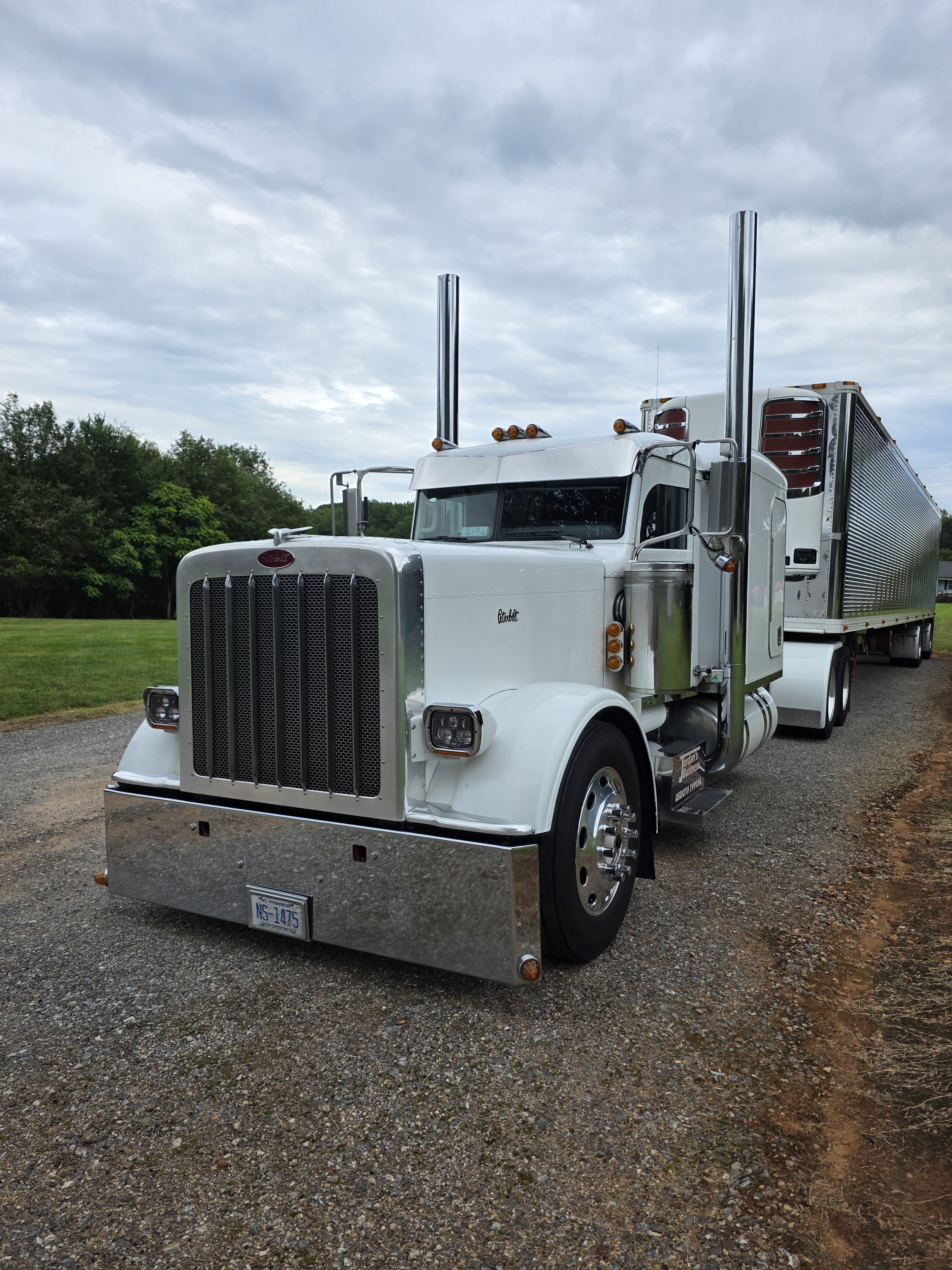 2019 PETERBILT 389 in Statesville, NC